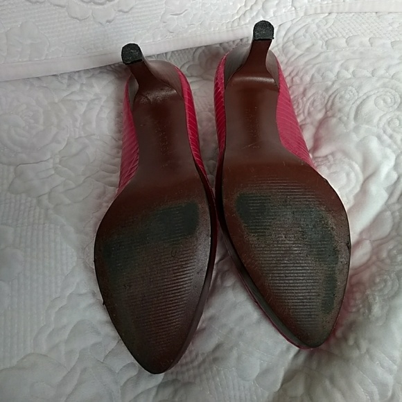 Gorgeous Ralph Lauren Pumps! - Picture 4 of 8